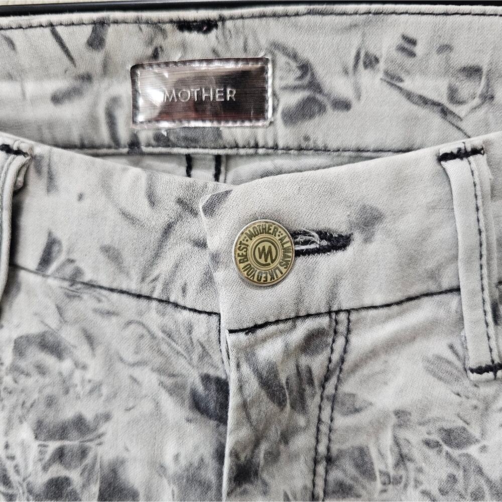 Mother The Looker in Rebel at Night - Picture 12 of 16